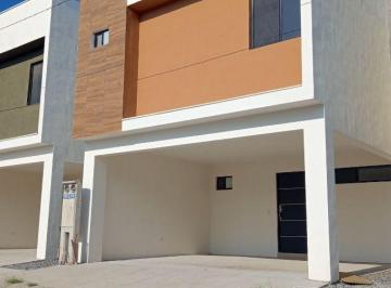 Casa de 3 habitaciones, Santa Catarina · Casa Nueva en Venta - Priv, San Antonio, Santa Catarina - Incluye Cocina y Paneles Solares.