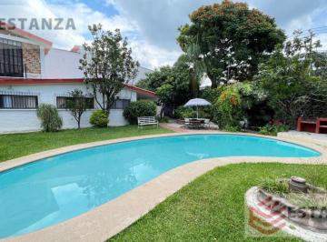 Casa · 223m² · 3 Recámaras · 2 Estacionamientos · Vista Hermosa Casa - Clave Cs306
