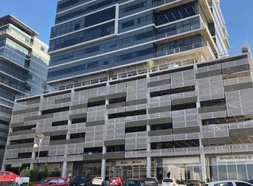 Oficina · 67m² · 3 Estacionamientos · En Venta Excelente Oficina en Q 7001