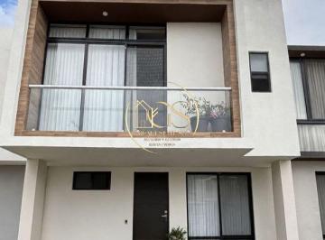 Casa · 136m² · 3 Recámaras · 2 Estacionamientos · Casa en Venta La Reserva Residencial Celaya