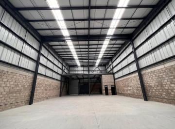 4445ae8bbdf1ce0364ff08ec86a54e26833f73292ef294cc309cf34e63e3d323 · Bodega Industrial 553 m² Vista Sur 2
