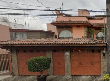 Casa de 4 habitaciones, Naucalpan de Juárez · Venta de Casa en Edomez Naucalpan Hacienda de Zacatepec