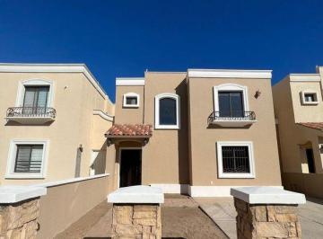 Casa · 171m² · 3 Recámaras · 2 Estacionamientos · Casa en Venta en Real del Quiroga, Madrigal, Hermosillo Sonora