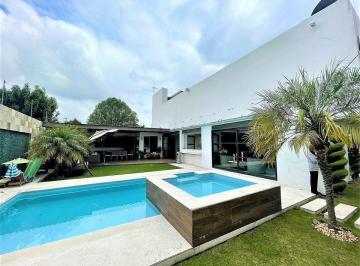 Casa · 608m² · 4 Recámaras · 4 Estacionamientos · Casa en Venta, Las Arboledas, 4 Recamaras