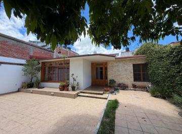 Casa de 3 habitaciones, Oaxaca de Juárez · Amplia Propiedad en Renta Para Oficina o Casa Habitación en Col Reforma
