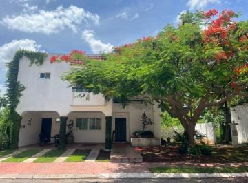 Casa en condominio de 3 habitaciones, Mérida · Venta Casa en Condominio en Sian Kaan Cholul Merida