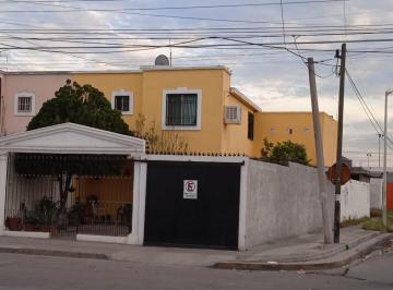 Casa · 140m² · 3 Recámaras · 2 Estacionamientos · Casa en Barrio Moderna