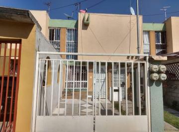 Casa · 65m² · 2 Recámaras · 1 Estacionamiento · Casa en Venta en Los Héroes Tecámac, Tecámac, México