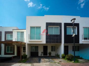 Casa en condominio de 3 habitaciones, Zapopan · Casa en Renta en Rinconada del Valle, Zapopan con 3 Recámaras en Coto Privado.