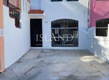 Casa · 100m² · 2 Recámaras · 1 Estacionamiento · Casa en Villas del Caribe en Cancun, Q Roo