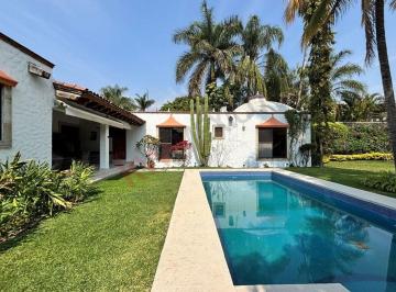 Casa de 4 habitaciones, Cuernavaca · Venta Casa Estilo Colonial en Una Planta, Delicias Cuernavaca.