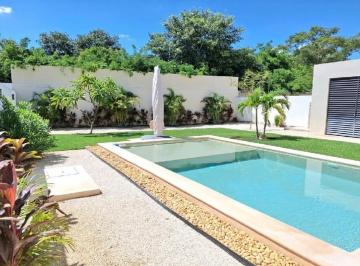 Casa · 335m² · 4 Recámaras · 2 Estacionamientos · Casa en Venta