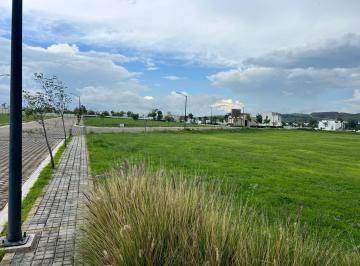 Terreno / Lote · 180m² · Lote Terreno en Esquina Junto Área Verde, Napa, City Lomas