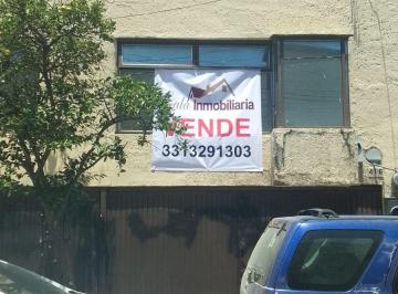 Casa de 4 habitaciones, Guadalajara · Casa en Venta a 2 Cuadras del Santuario de Guadalupe, Guadalajara Centro