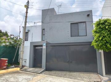 Casa en condominio de 3 habitaciones, Cuernavaca · Casa en Venta en Jardines de Ahuatlan, Cuernavaca
