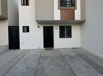 445de5ef358198e2c12864b533215de84ad23af7ba80d6f6a01a0fdc54ca6855 · Cn Casa en Renta en Viñas del Mar