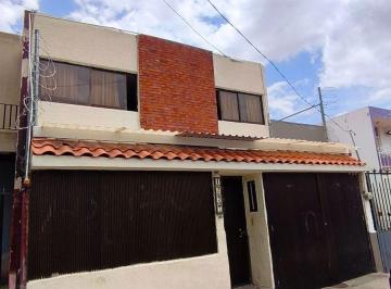 Casa de 4 habitaciones, Guadalajara · Casa en Venta Col. Independencia | Ideal Para Oficinas, Consultorios o Proyecto