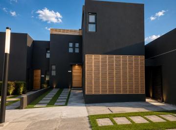 Casa en condominio Venta 230m² de 4 habitaciones · La Sierra El Refugio $5