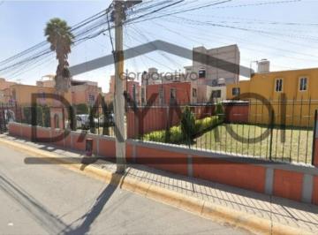 Casa en condominio de 4 habitaciones, Cuautitlán · Casa en Cond 292, Hacienda de Cuautitlan, Cuautitlan Estado de México.