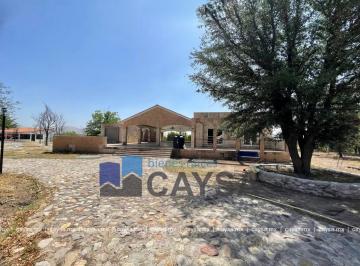 Rancho · 9305m² · 3 Recámaras · Granja en Venta en Sacramento (Ideal Para Salón de Eventos)