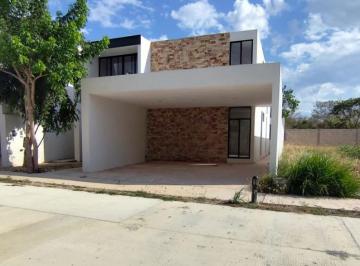 Casa · 314m² · 5 Recámaras · 2 Estacionamientos · Casa de 5 Recamaras en Venta - Cholul, Mérida, Yucatán