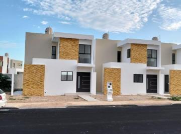 Casa · 126m² · 3 Recámaras · 2 Estacionamientos · Casa en Dzityá