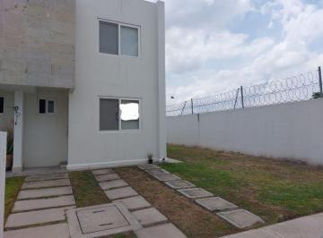 Casa en condominio de 3 habitaciones, Querétaro · Casa en Venta en Tres Cantos, Oportunidad!