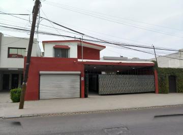 Casa · 409m² · 5 Recámaras · 2 Estacionamientos · Casa Residencial Lincoln Monterrey Venta