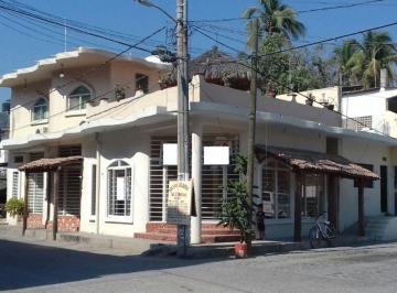 Departamento de 1 habitación, Cihuatlán · En Venta Departamento Tipo Bungalow, con 3 Locales, en Melaque Jalisco