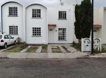 Casa en condominio de 3 habitaciones, Corregidora · Amplia Segura y Cómoda Casa