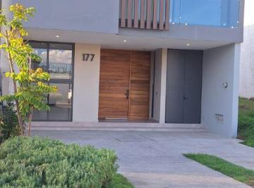 Casa en condominio de 3 habitaciones, Tlajomulco de Zúñiga · Residencia de Autor en Renta – Paraje Zona Sur a Espaldas de Galerias
