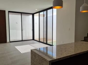 Casa de 3 habitaciones, Mérida · Villa en Renta en Temozón Norte | 3 Recámaras, Alberca Privada y Equipada