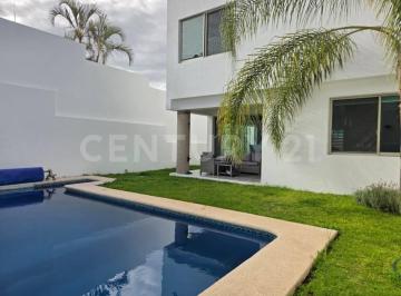 Casa · 416m² · 4 Recámaras · 5 Estacionamientos · Casa en Venta en Cerro del Tesoro, Tlaquepaque