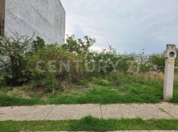 Terreno / Lote · 176m² · Terreno en Venta en Paisajes del Tesoro, Tlaquepaque.
