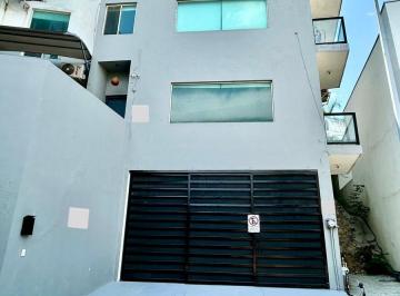 Casa · 190m² · 3 Recámaras · 6 Estacionamientos · Casa en Renta en San Jeronimo Amueblada