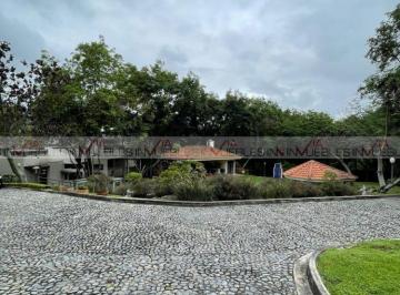 Rancho · 723m² · 4 Recámaras · 8 Estacionamientos · Rancho en Venta en San Francisco