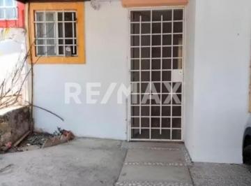 Casa en condominio · 76m² · 3 Recámaras · 2 Estacionamientos · Casa en Renta por Av de La Luz Disponible Hasta El 2 de Julio - (4)