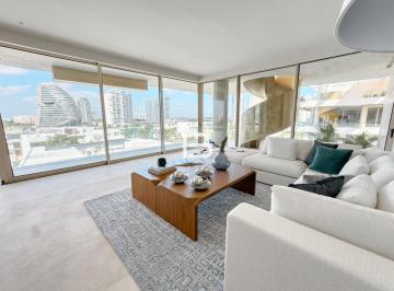 Departamento · 250m² · 4 Recámaras · 2 Estacionamientos · Departamento Alba Puerto Cancun en Venta