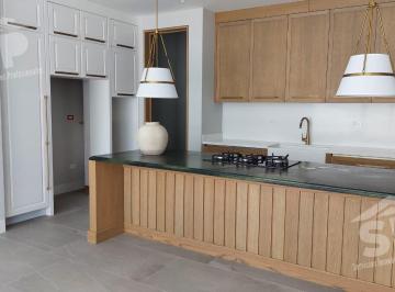 Casa · 316m² · 3 Recámaras · 2 Estacionamientos · Hermosa Casa en Renta en Fracc. Seterra Al Norte de Saltillo