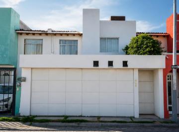 Casa de 3 habitaciones, Querétaro · Casa en Venta en La Joya, Corregidora, Querétaro