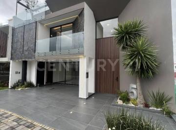 Casa · 438m² · 4 Recámaras · 2 Estacionamientos · Venta de Casa en Puebla, Lomas de Angelòpolis