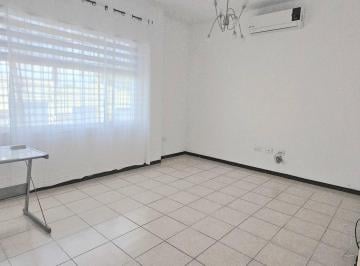Oficina · 120m² · 1 Recámara · 1 Estacionamiento · Oficina Real de Cumbres Monterrey Renta
