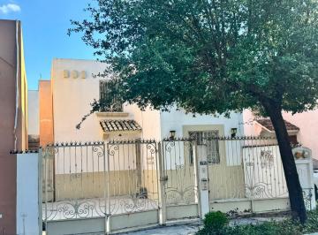 Casa · 90m² · 2 Recámaras · 1 Estacionamiento · Rmc Casa en Renta en Jacarandas en Apodaca Nuevo Leon