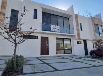 Casa · 143m² · 3 Recámaras · 2 Estacionamientos · Casa con Las Mejores Amenidades de Zakia