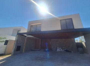 1e4cb727d6133c9d0d934a99b81a940de476eeff82d0d0f5d3f825c9df85e51d · Casa en Venta Cerca del Refugio, Fraccionamiento La Espiga, Condominio Aragon
