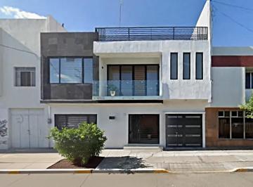 Casa de 4 habitaciones, Aguascalientes · Casa en Venta en La Colonia Barrio de La Purisima, Aguascalientes, Ags.