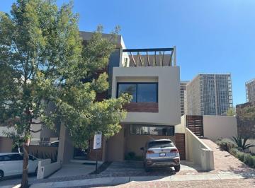 de412c7c2d086f7379f9e3e2e0c41e1eb28f5664bdc9c896ad71784772d895a0 · Casa en Venta en Zibata Dentro de Condominio Huizache