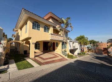 Casa en condominio de 4 habitaciones, Zapopan · Casa en Venta, Dentro de Condominio en Virreyes Residencial