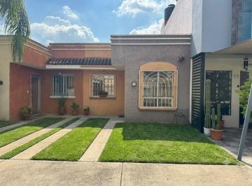 Casa · 60m² · 2 Recámaras · 1 Estacionamiento · Casa en Venta en Real del Valle, Tlajomulco – ¡Lista Para Segundo Nivel y Excelente Ubicación!