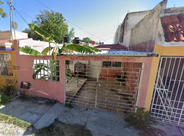 Casa en Venta de 2 habitaciones Ciudad del Carmen Centro · Casa de 30 m² con 2 Dorm. en Venta en Ciudad del Carmen Centro